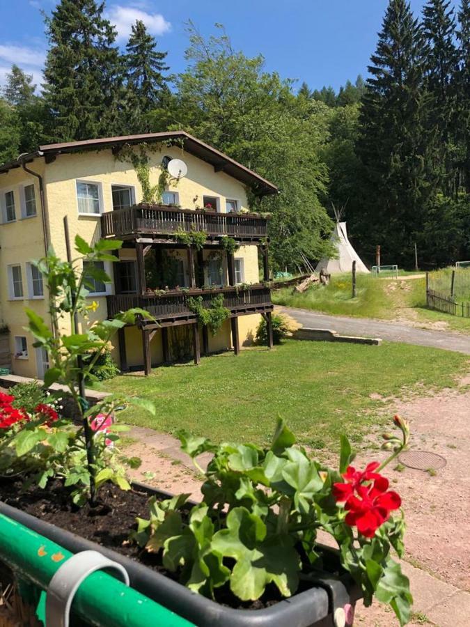 Feriendorf Waldfrieden Suhl Exteriör bild
